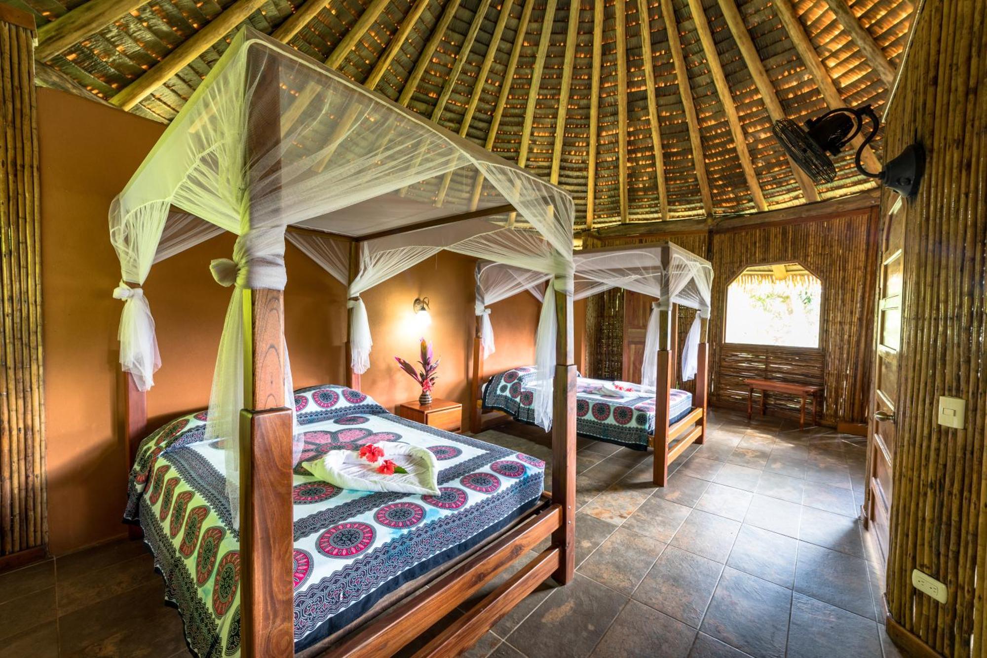 Luna Lodge Carate Kültér fotó